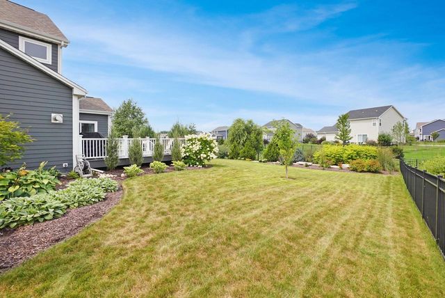 N61W13722 Weyer Farm DRIVE, Menomonee Falls, WI 53051