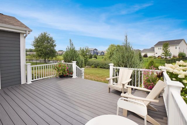 N61W13722 Weyer Farm DRIVE, Menomonee Falls, WI 53051