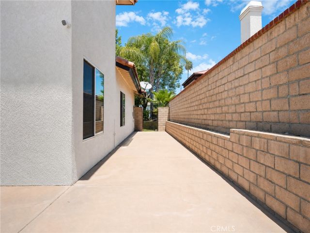 35353 Cabrini Drive, Yucaipa, CA 92399
