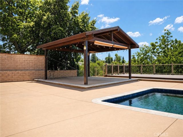 35353 Cabrini Drive, Yucaipa, CA 92399