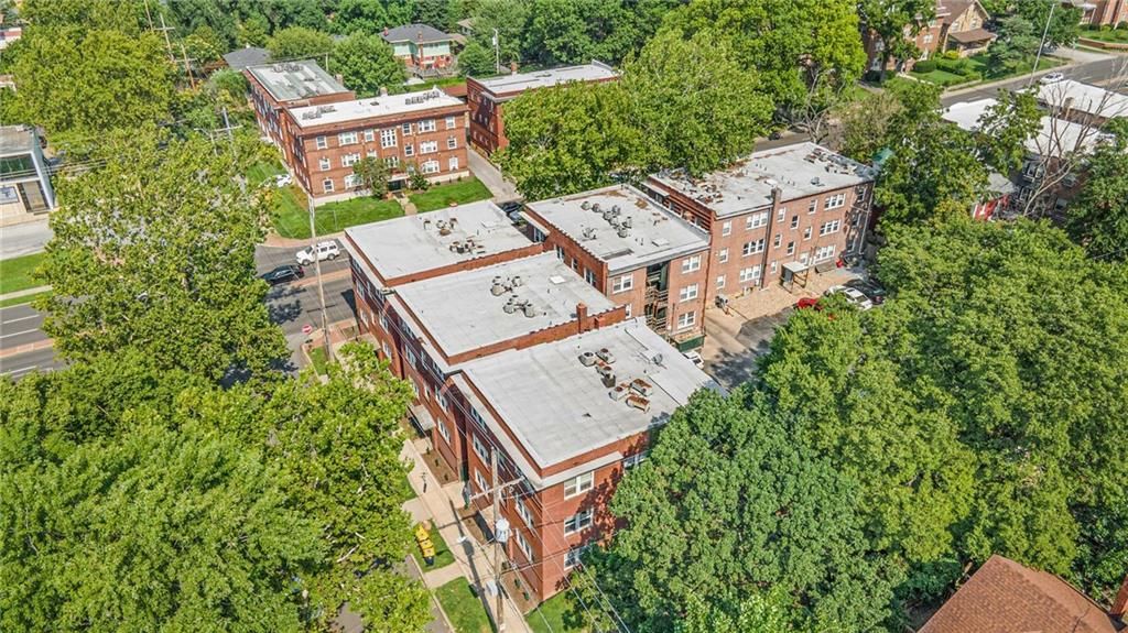 3727 Southwest Trafficway, Kansas City, MO 64111