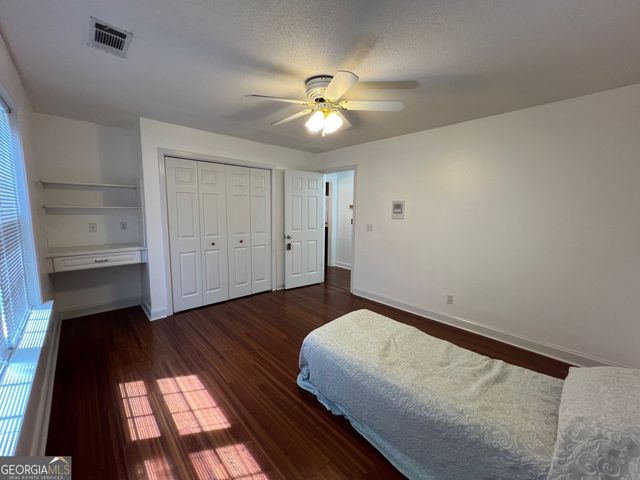 111 Red Oak Glen, Centerville, GA 31028