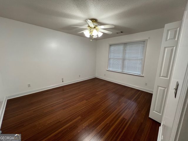 111 Red Oak Glen, Centerville, GA 31028