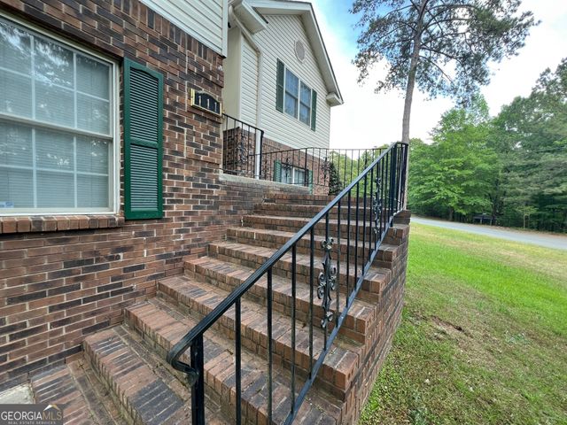 111 Red Oak Glen, Centerville, GA 31028