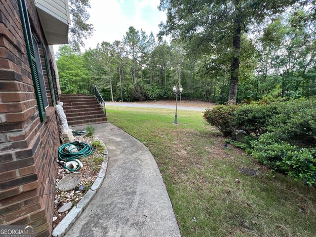 111 Red Oak Glen, Centerville, GA 31028