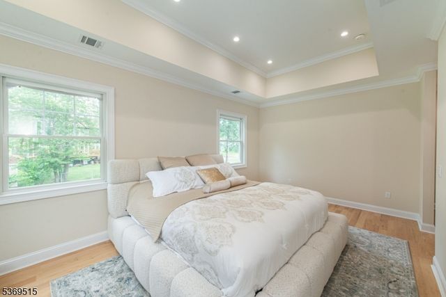40 Lee Rd, Livingston Twp., NJ 07039