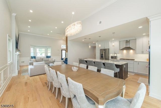 40 Lee Rd, Livingston Twp., NJ 07039