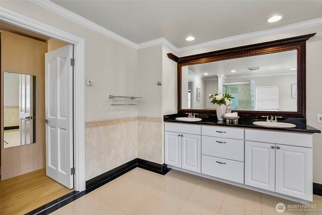 2118 246th Avenue SE, Sammamish, WA 98075