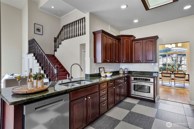 2118 246th Avenue SE, Sammamish, WA 98075