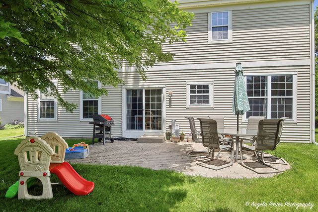 317 Talismon Drive, Crystal Lake, IL 60012