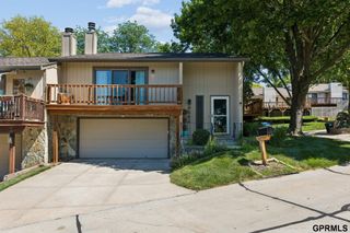 9362 Decatur Plaza, Omaha, NE 68114