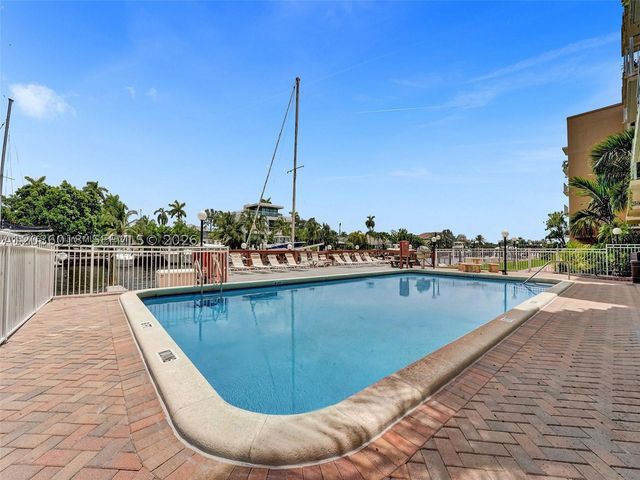 1777 SE 15th St 308, Fort Lauderdale, FL 33316