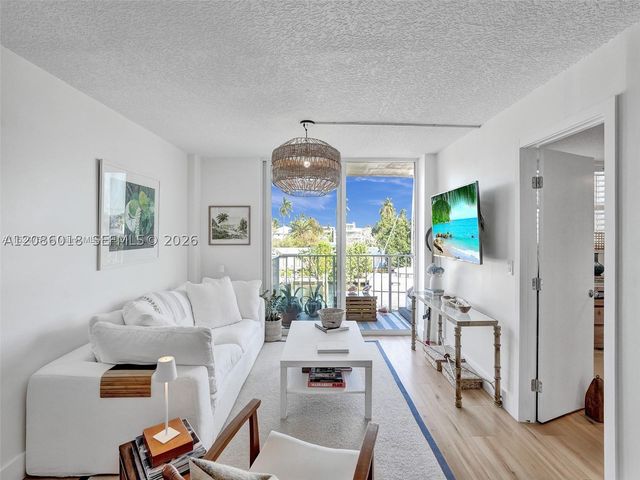 1777 SE 15th St 308, Fort Lauderdale, FL 33316