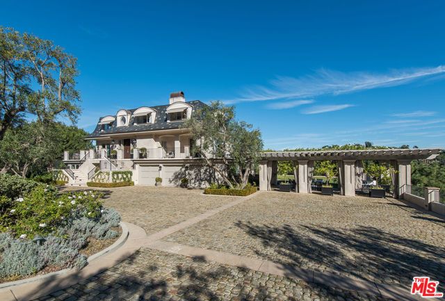 980 STRADELLA Road, Los Angeles, CA 90077