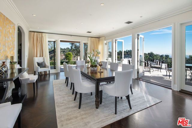 980 STRADELLA Road, Los Angeles, CA 90077