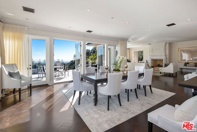 980 STRADELLA Road, Los Angeles, CA 90077