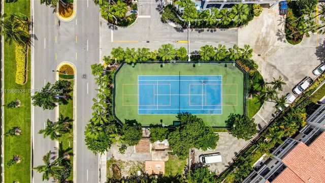 3600 Yacht Club Dr 703, Aventura, FL 33180