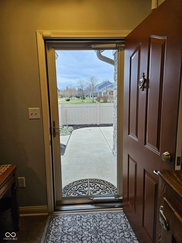 13832 Rue Fontaine Lane, Mccordsville, IN 46055