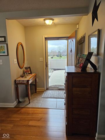 13832 Rue Fontaine Lane, Mccordsville, IN 46055