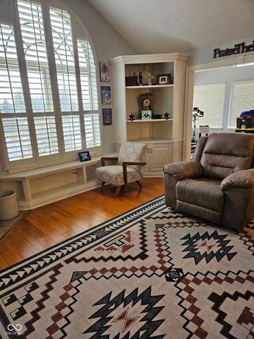 13832 Rue Fontaine Lane, Mccordsville, IN 46055