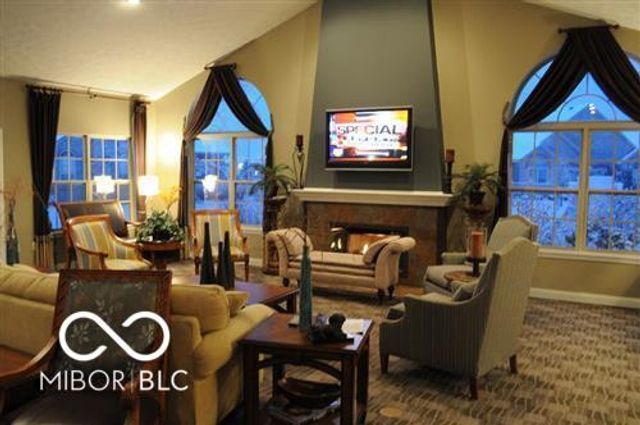 13832 Rue Fontaine Lane, Mccordsville, IN 46055