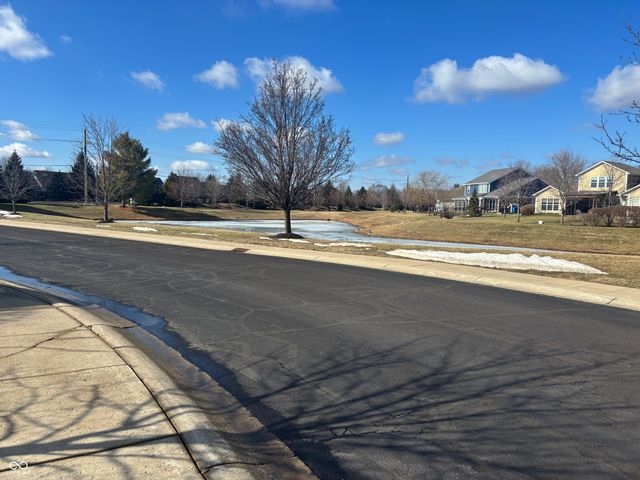 13832 Rue Fontaine Lane, Mccordsville, IN 46055