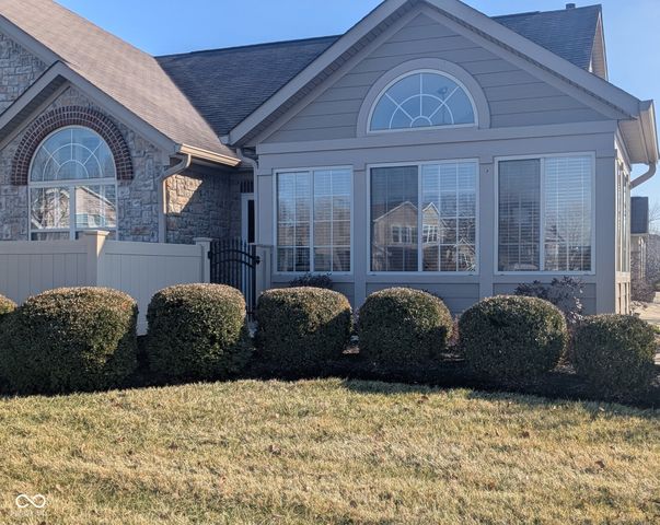 13832 Rue Fontaine Lane, Mccordsville, IN 46055