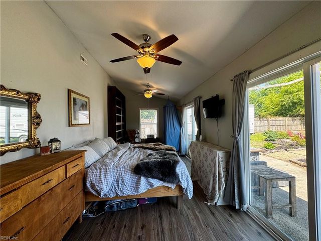 2028 Kilby LN, Suffolk, VA 23434