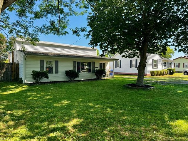 2028 Kilby LN, Suffolk, VA 23434