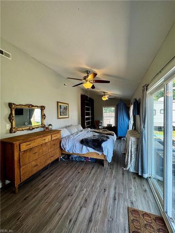 2028 Kilby LN, Suffolk, VA 23434