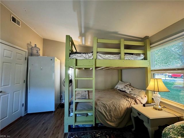 2028 Kilby LN, Suffolk, VA 23434
