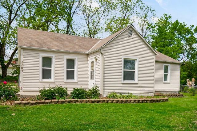 2704 N 81st Street, Kansas City, KS 66109