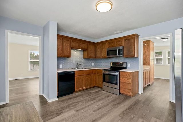 2704 N 81st Street, Kansas City, KS 66109