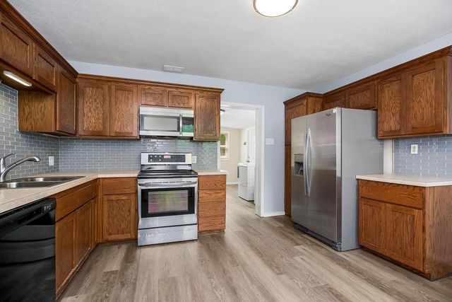 2704 N 81st Street, Kansas City, KS 66109