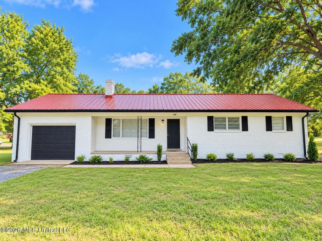 236 Brownsferry Road, Senatobia, MS 38668 — exterior