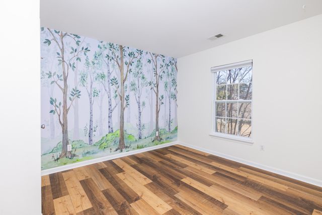 7552 Hawks Circle, Hanahan, SC 29410