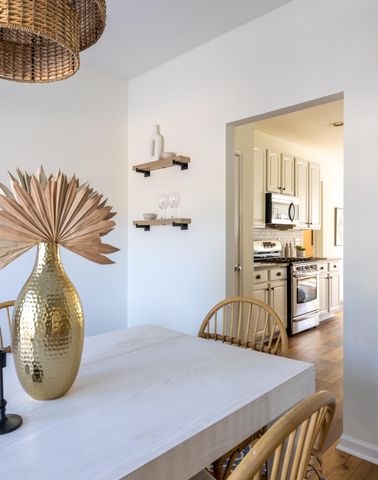 7552 Hawks Circle, Hanahan, SC 29410