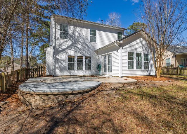7552 Hawks Circle, Hanahan, SC 29410