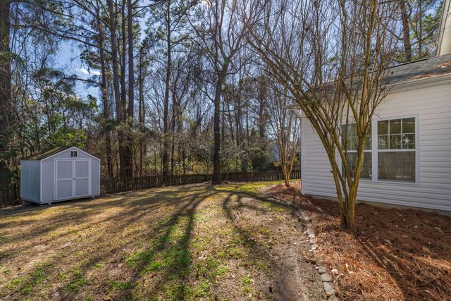 7552 Hawks Circle, Hanahan, SC 29410