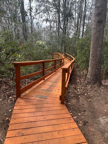 7552 Hawks Circle, Hanahan, SC 29410