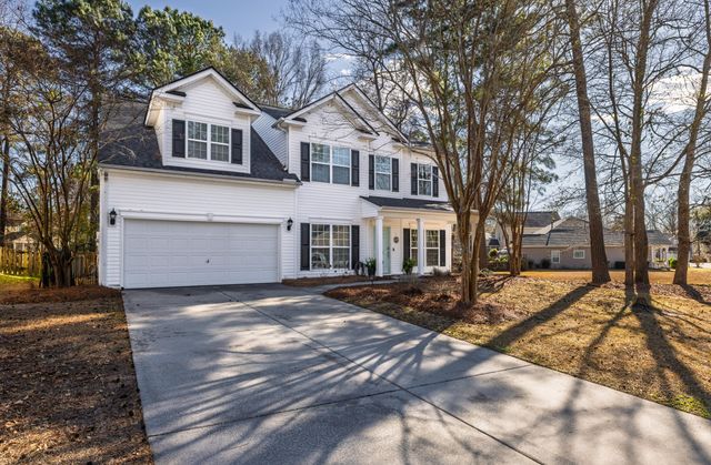7552 Hawks Circle, Hanahan, SC 29410