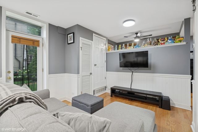 1920 W Dickens Avenue 1F, Chicago, IL 60614