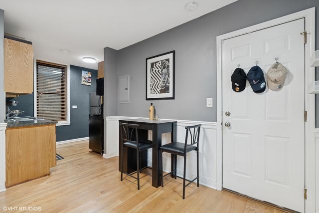 1920 W Dickens Avenue 1F, Chicago, IL 60614