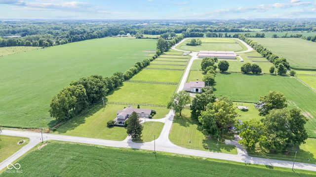 5479 S 200 E, Anderson, IN 46017