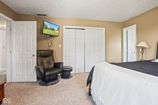 5479 S 200 E, Anderson, IN 46017