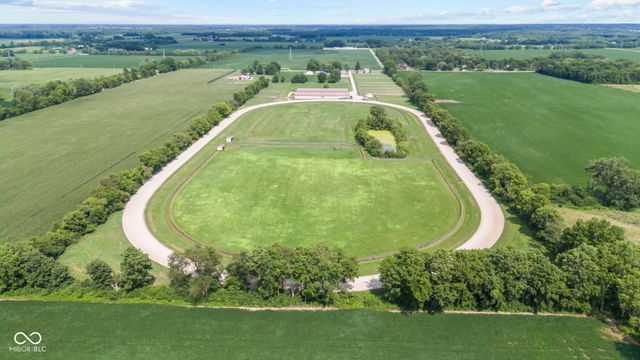 5479 S 200 E, Anderson, IN 46017