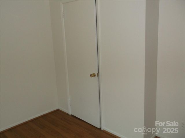 2516 Abelwood Road, Charlotte, NC 28216