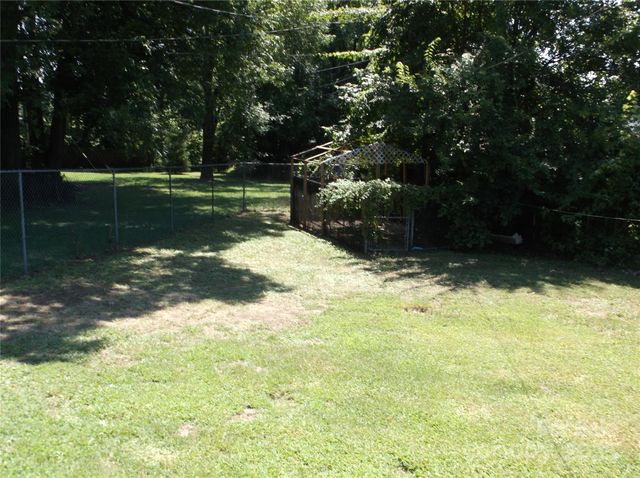 2516 Abelwood Road, Charlotte, NC 28216