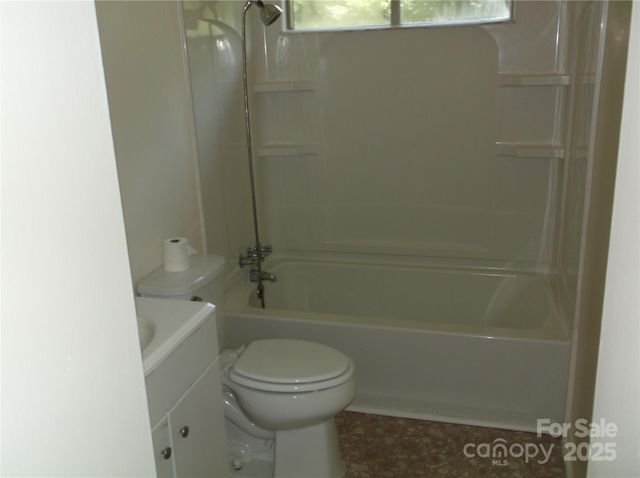 2516 Abelwood Road, Charlotte, NC 28216