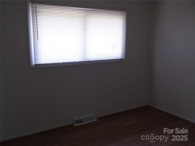 2516 Abelwood Road, Charlotte, NC 28216
